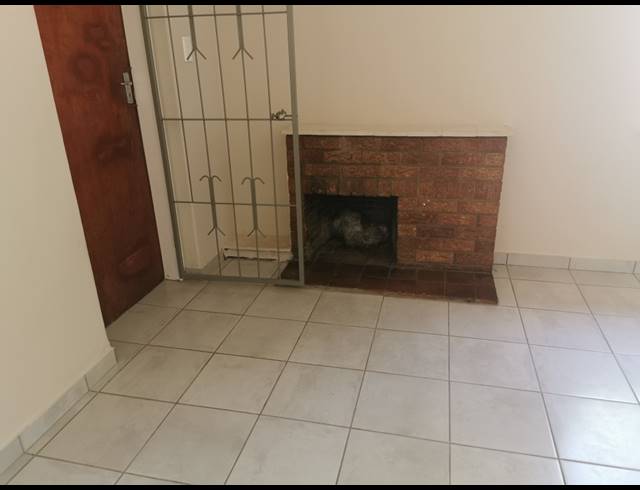 3 BEDROOM HOUSE SOLD IN MOUNTAIN VIEW